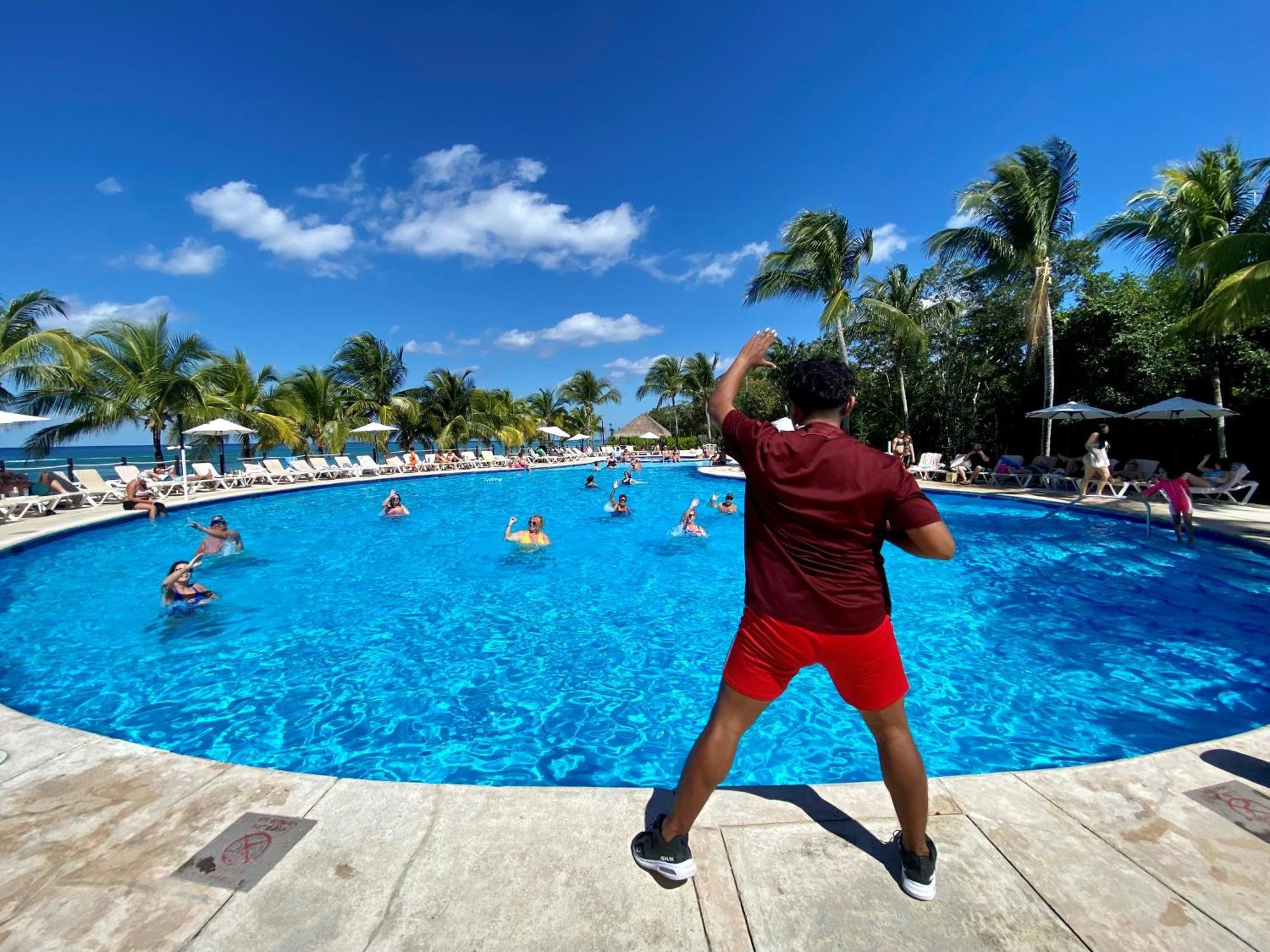 Occidental Cozumel Hotel Exterior photo